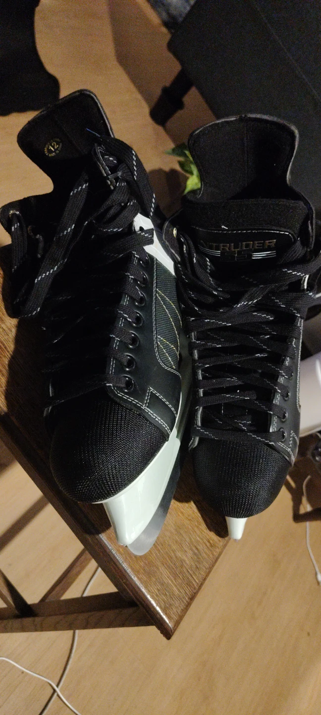 CCM Tacks Hockey Skates Size 12 - photo 3