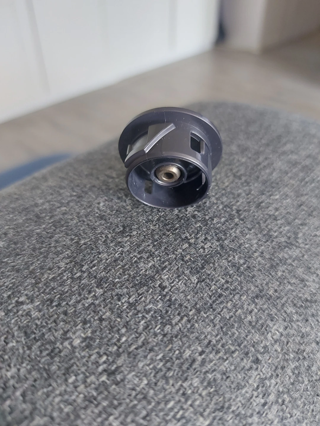 🍁  Dyson V7/V8 Vacuum Cleaner Charger (brand new) - photo 5