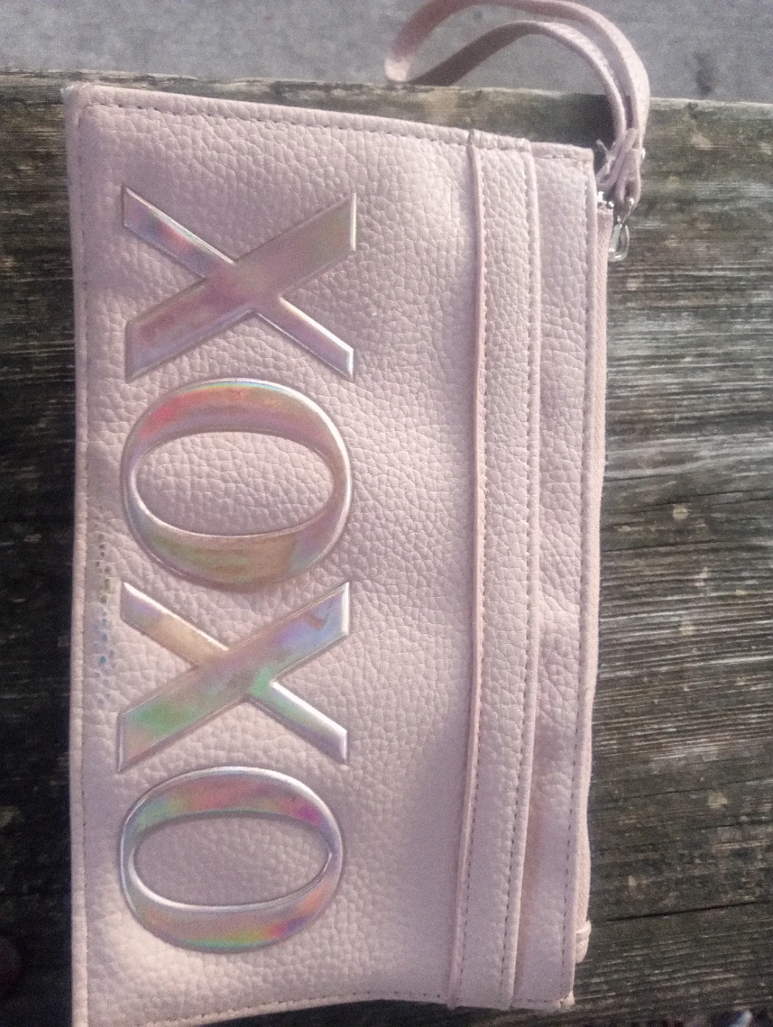 Pink 'XOXO' Wristlet Wallet