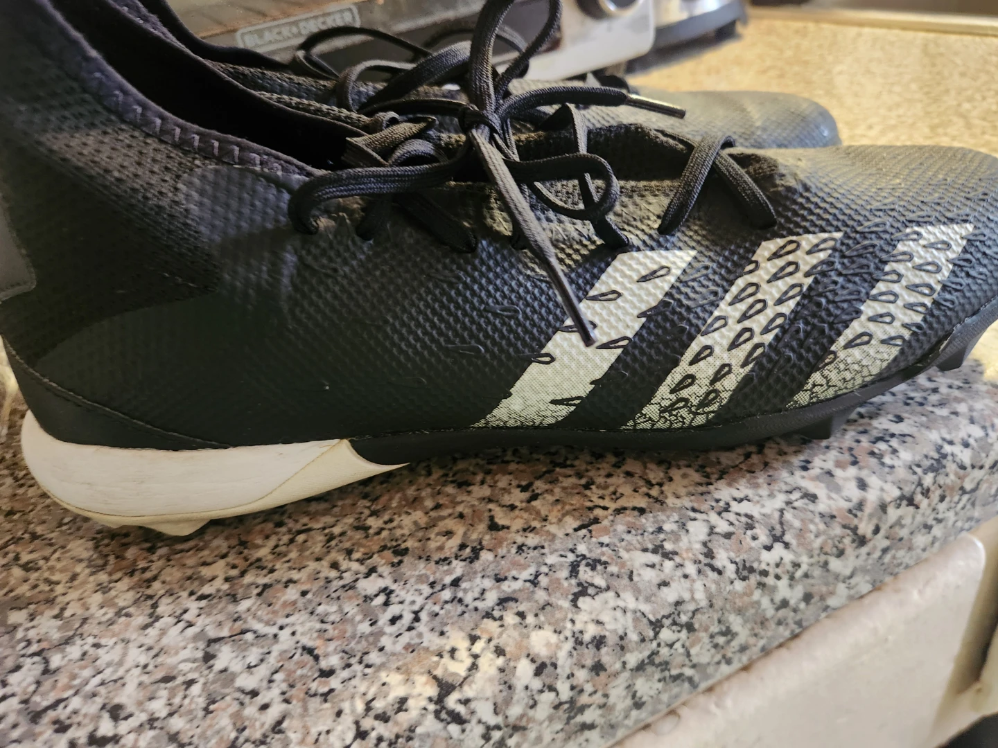 Adidas Predator Freak .3 TF Cleats