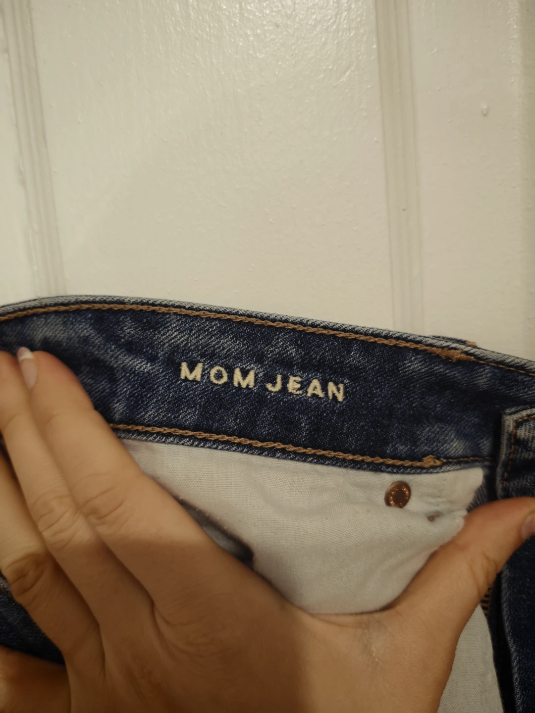 American Eagle Mom Jeans - photo 3