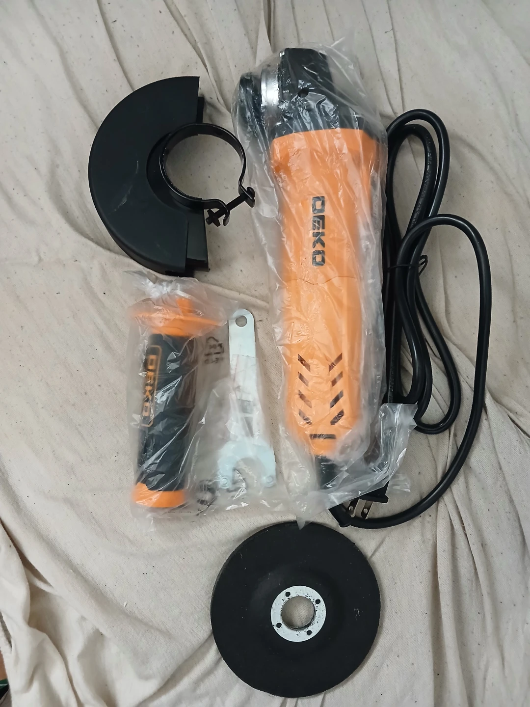 DEKO 6AMP 750W 115MM Angle Grinder - photo 5