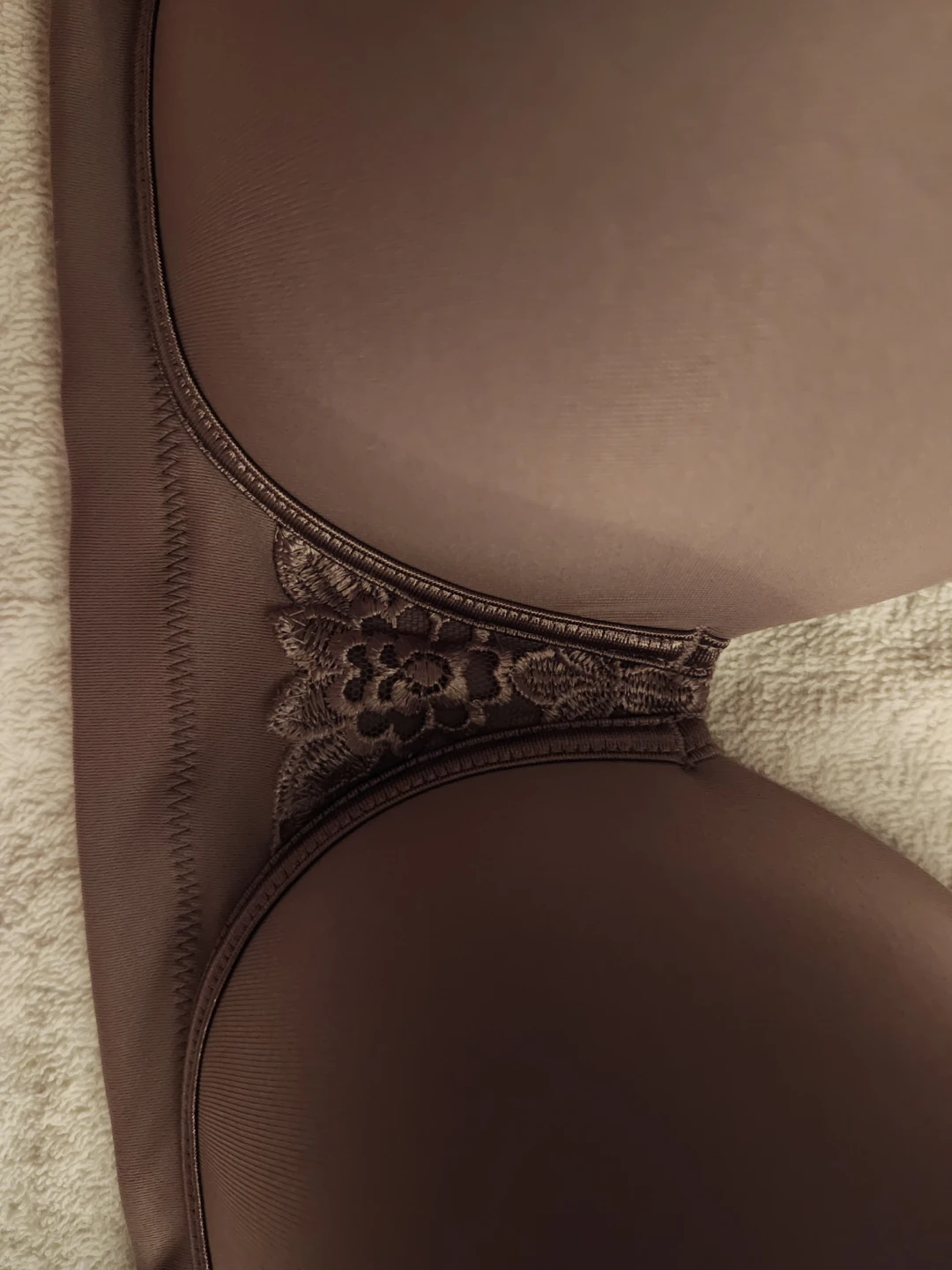 NEW WALNUT TAUPE BEIGE 38DD BRA, RETAIL $50 Vanity Fair - photo 5