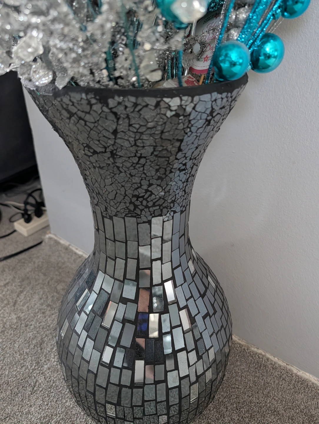 Mosaic Decorative Vase with Floral Arrangement - photo 2