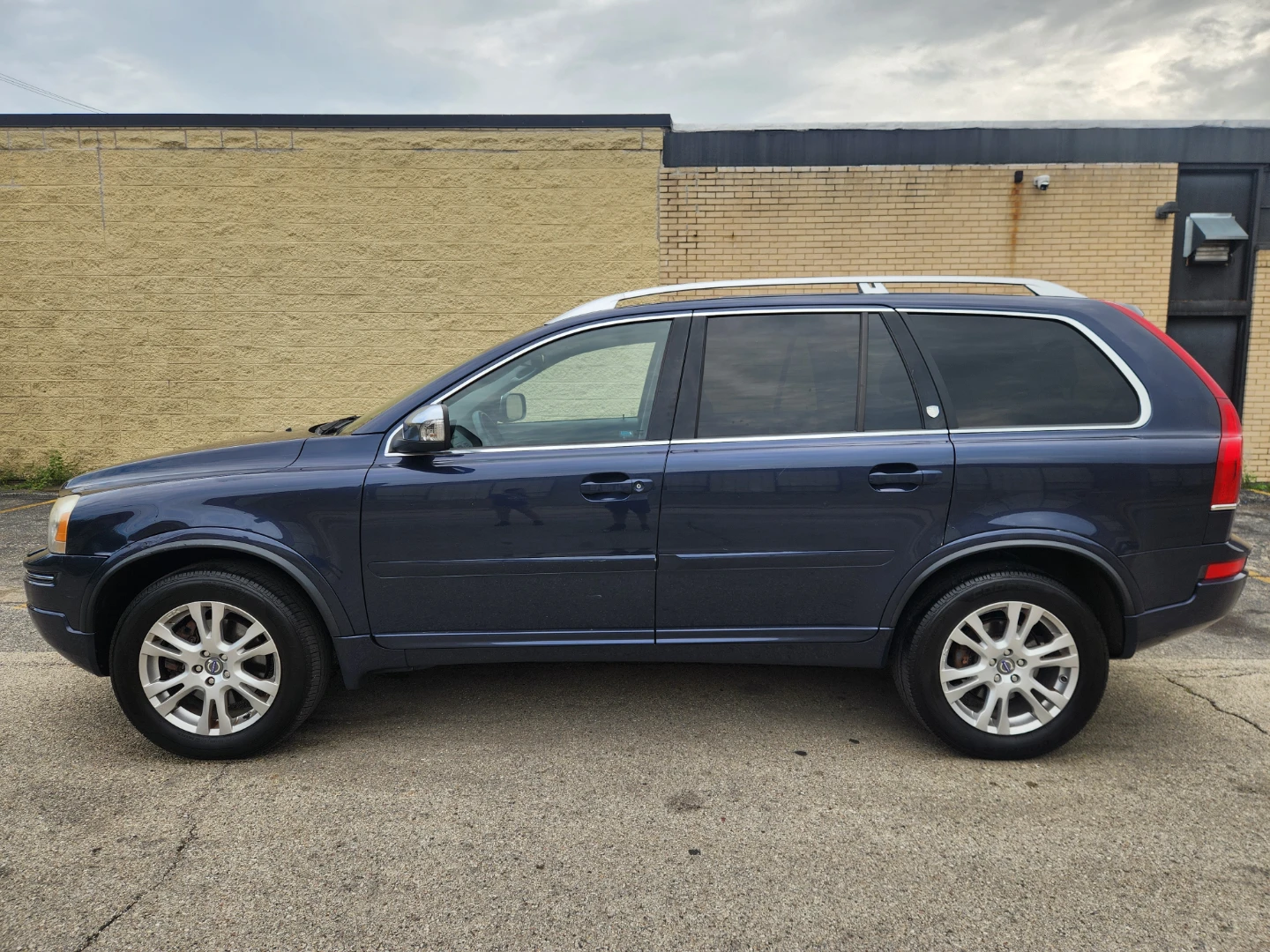 2013 Volvo XC90 Premier Plus