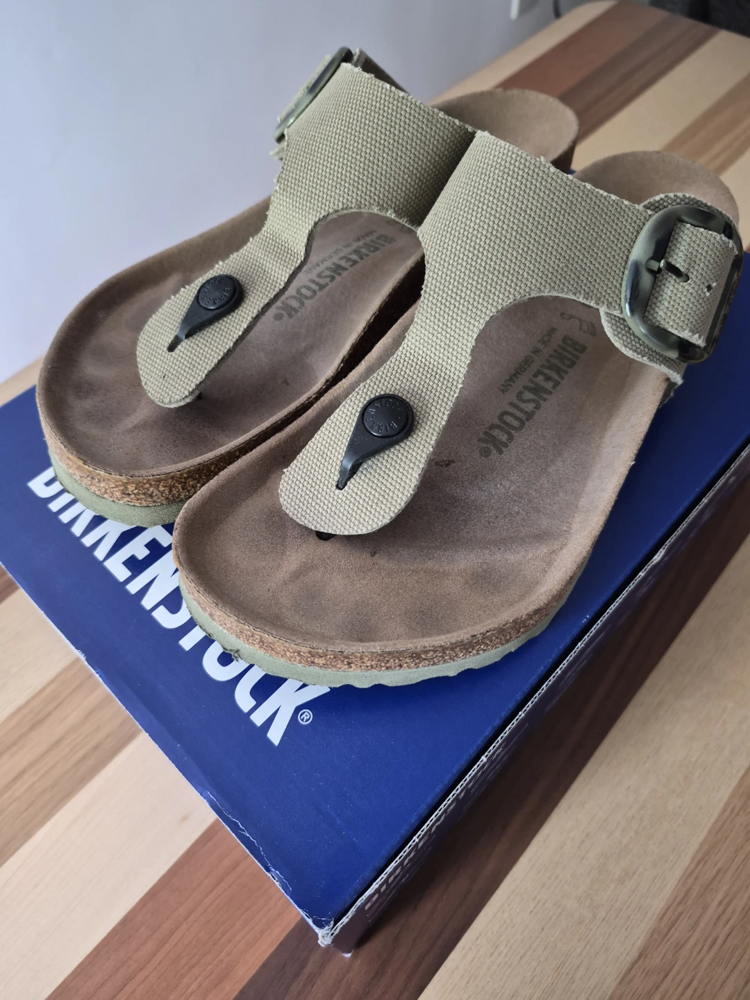 Birkenstock Vegan Sandals – Faded Khaki – Size 39 - photo 4