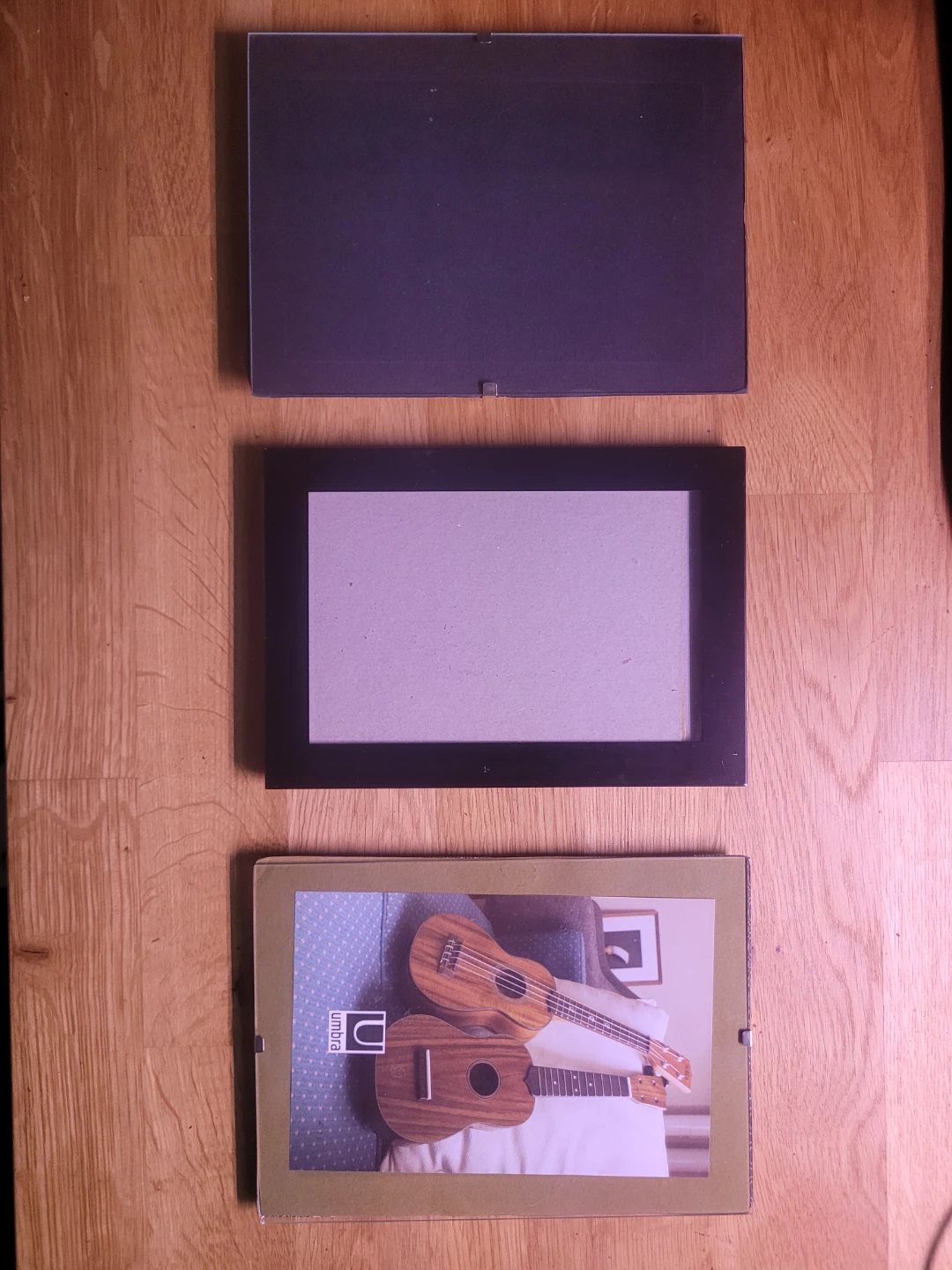 3 Picture Frames