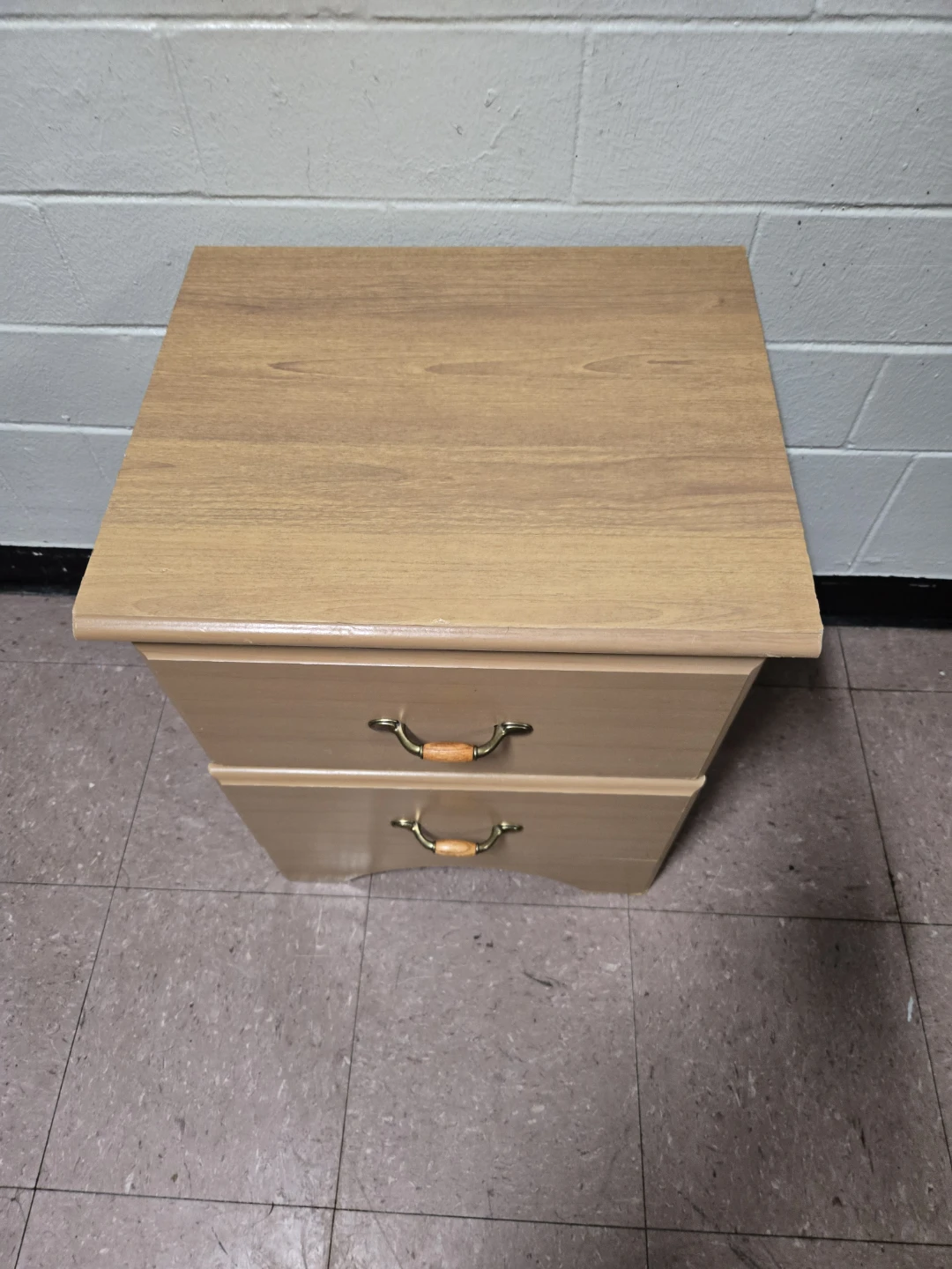 Bedroom Accent Nightstand / End Table near City Point - photo 4