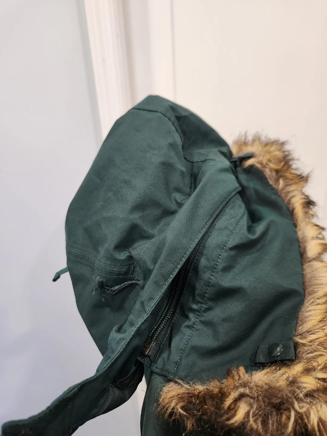 The North Face Women's Green Parka Jacket - photo 4