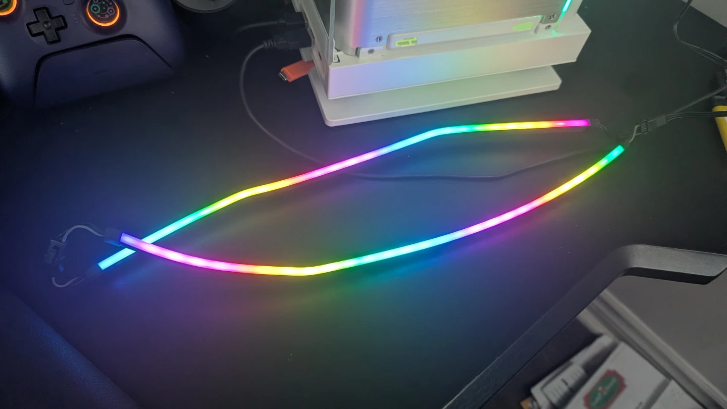 Phanteks NEON Digital-RGB LED Strip Combo Set - photo 2