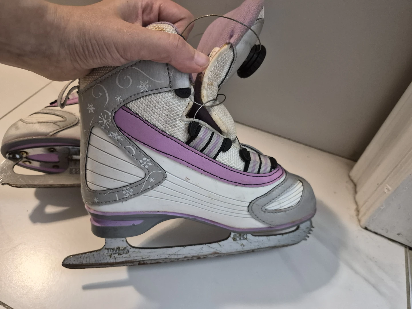 Reebok Youth Ice Skates - photo 4