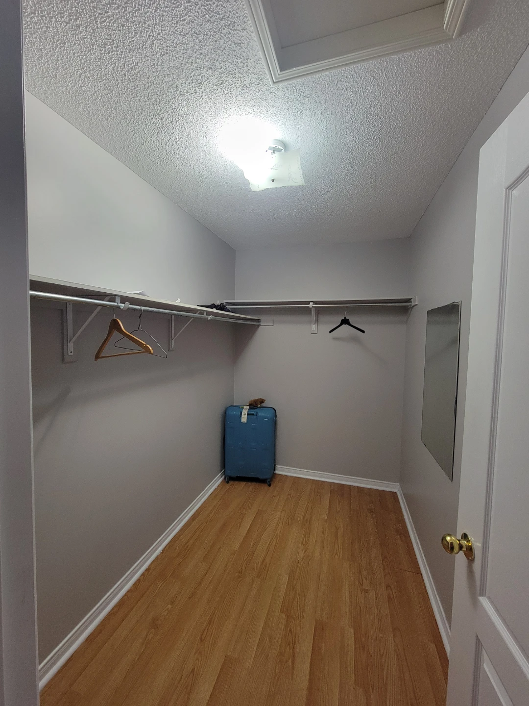 Private Room with Private Bathroom - photo 2