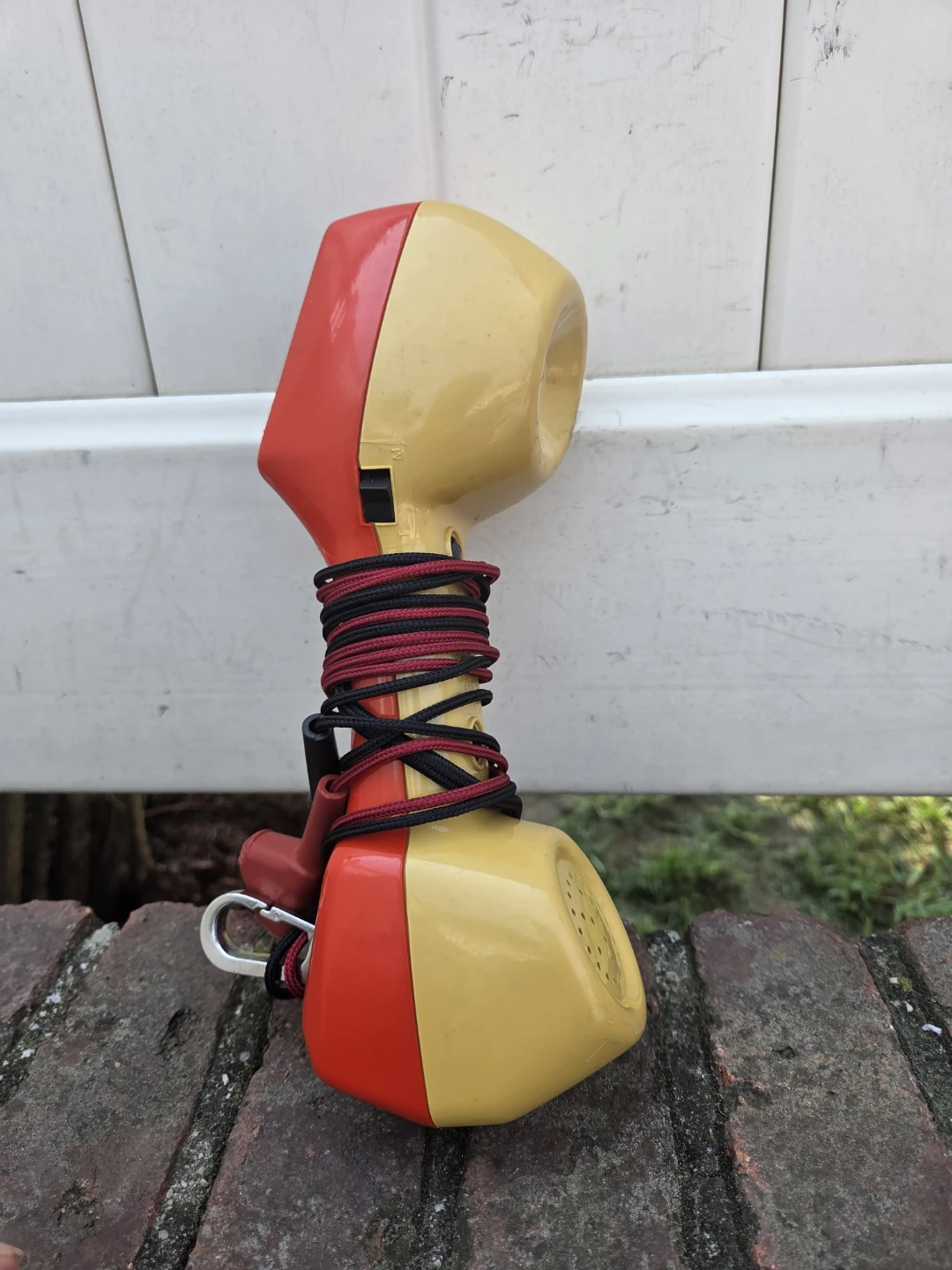 Vintage Red and Yellow Handset Telephone - photo 3