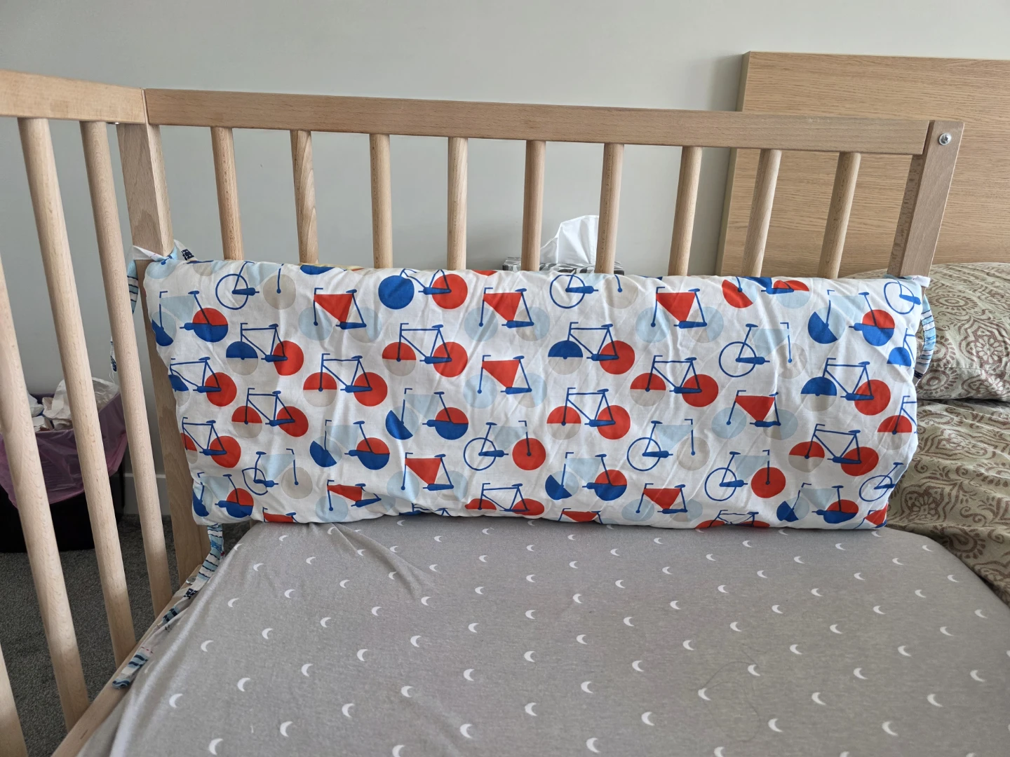 Crib Bumper Pads - Bicycle Print - photo 2