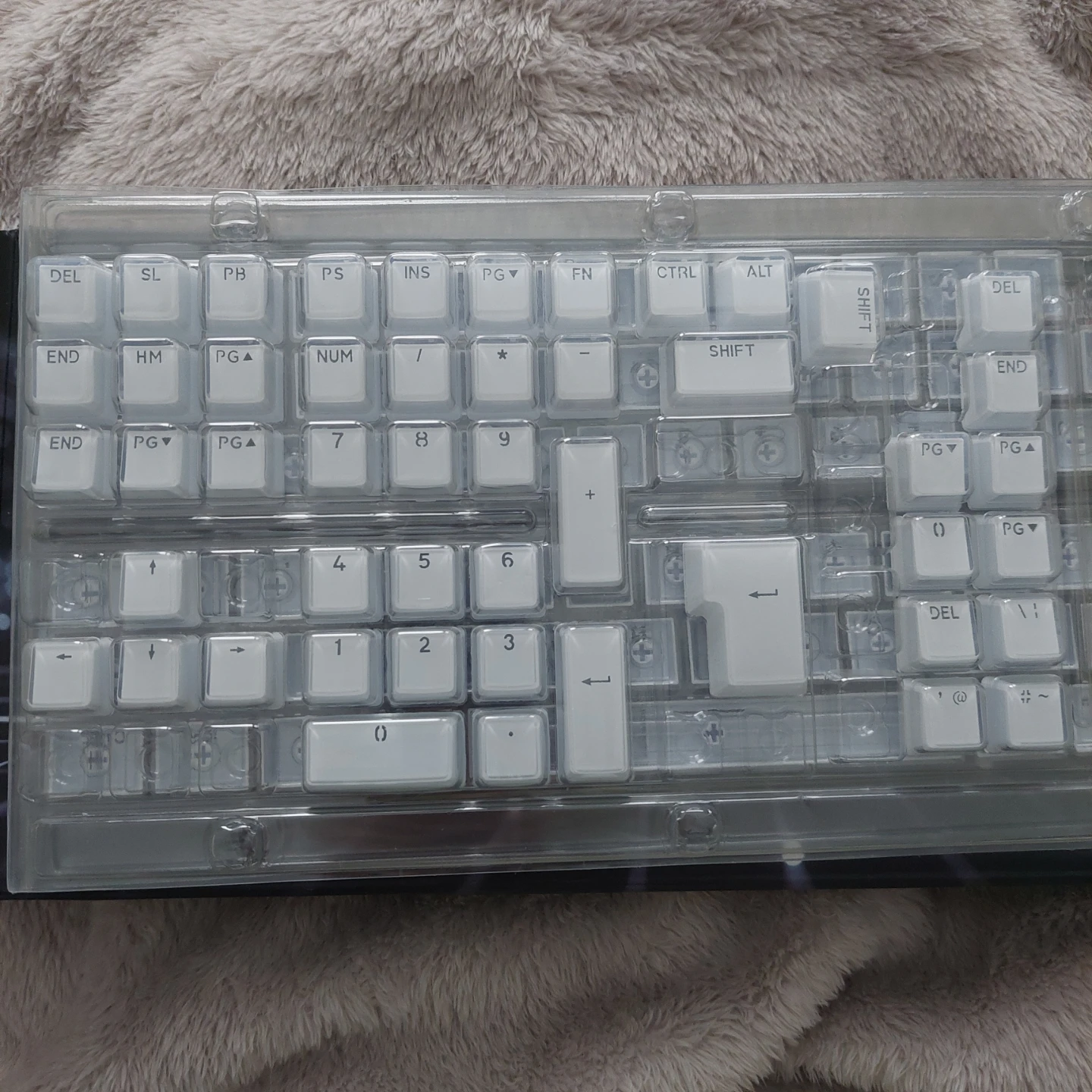 Crystal edge jelly jello white keyboard keycaps - photo 4