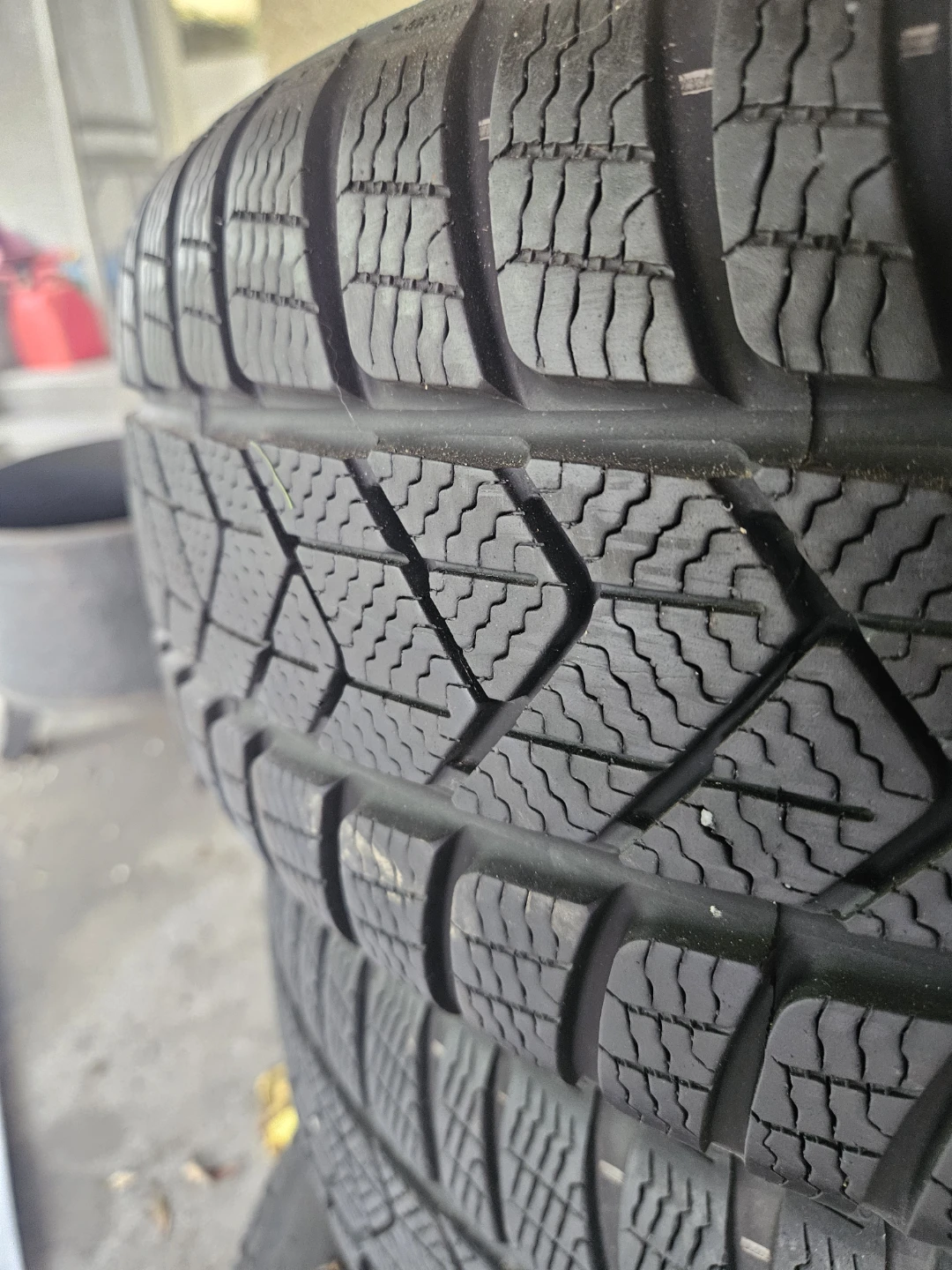 BMW Winter Tires on Rims - 225/60 R18 - photo 3