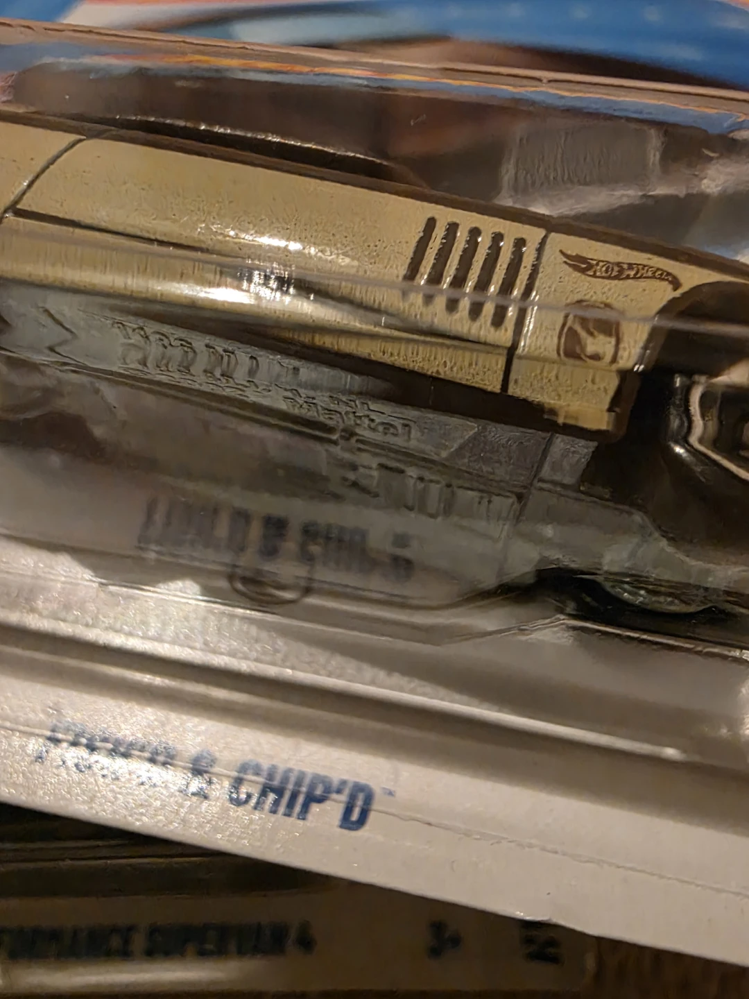 Hot Wheels Fish'd & Chip'd & Ford Performance Supervan 4 - photo 5