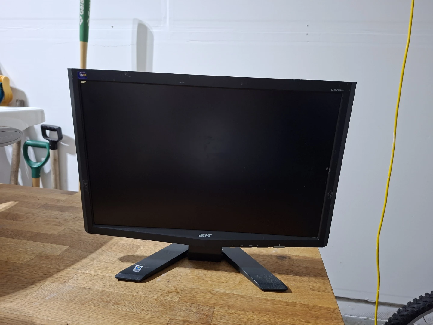 20" Acer LCD Monitor (X203W) – Untested / As-Is