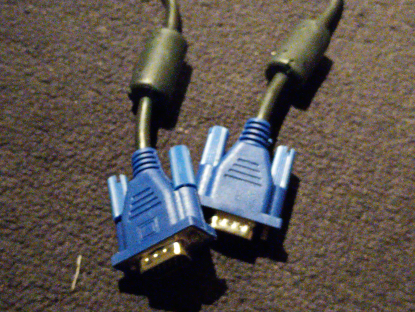 VGA Cable - photo 2