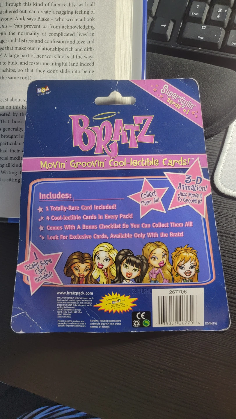 VINTAGE Bratz Collectible Cards Series #1 (2 Packs) - photo 2