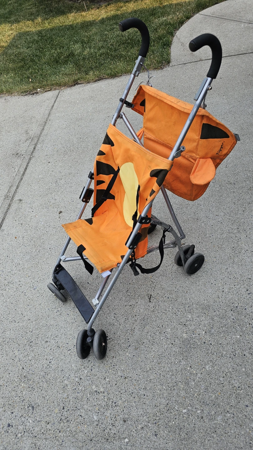 Tigger Design Umbrella Stroller