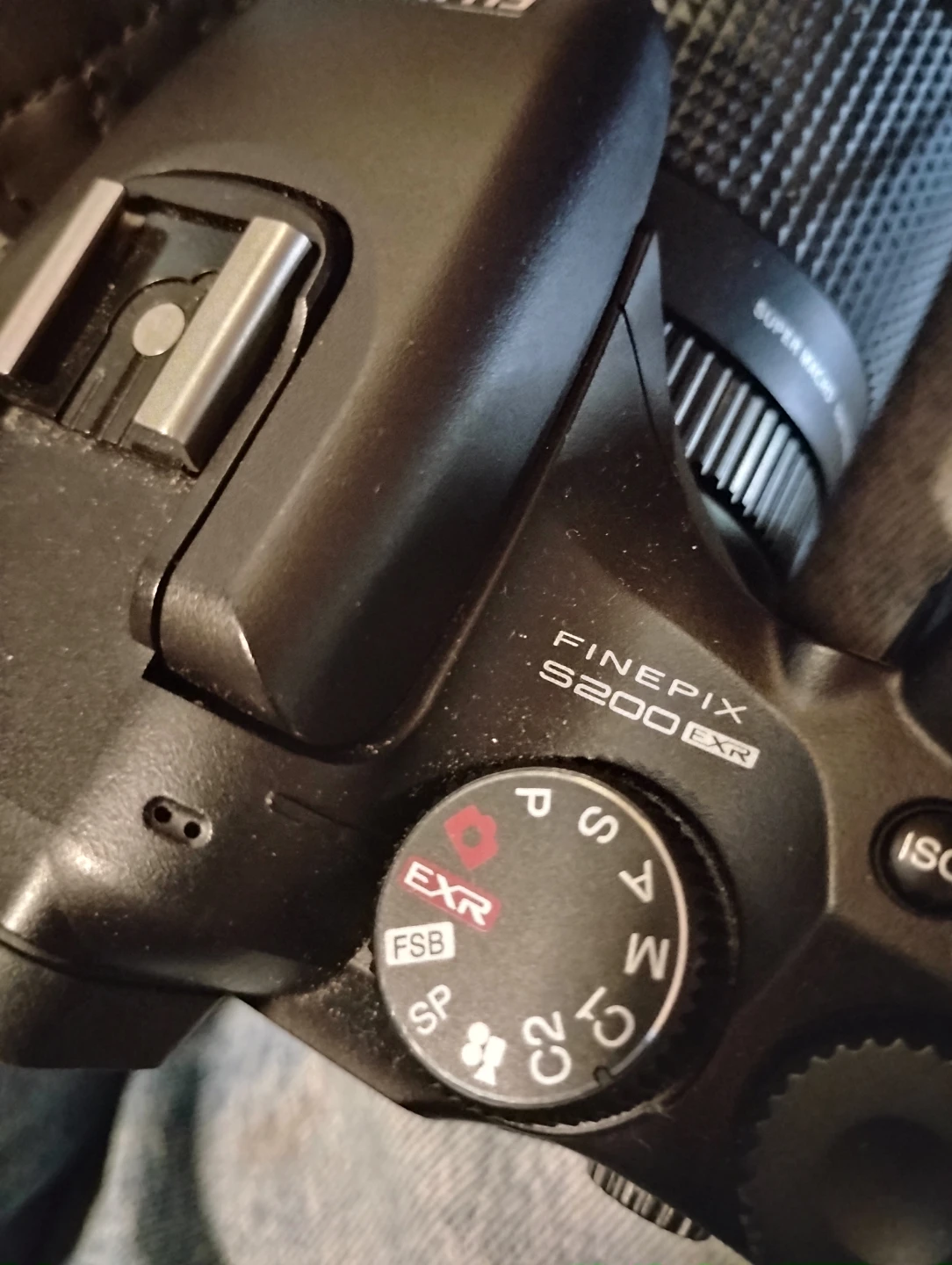 FUJIFILM Dinepix S200 EXR