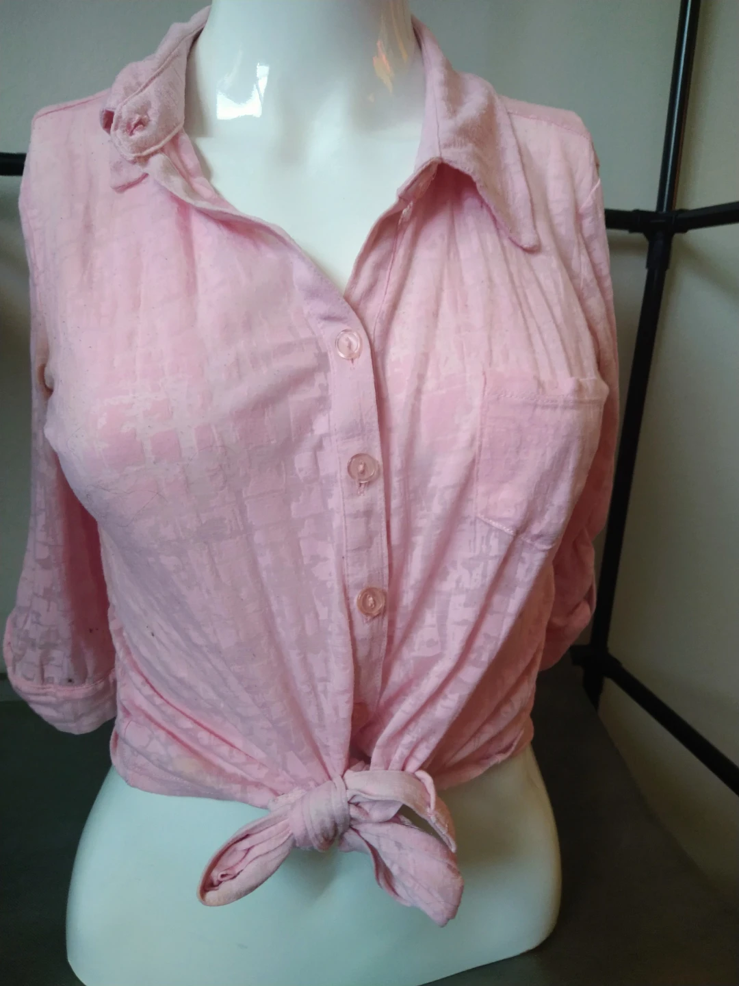 Derek Heart Light Pink Semi-Sheer Crop Top w/ Front Tie - photo 2