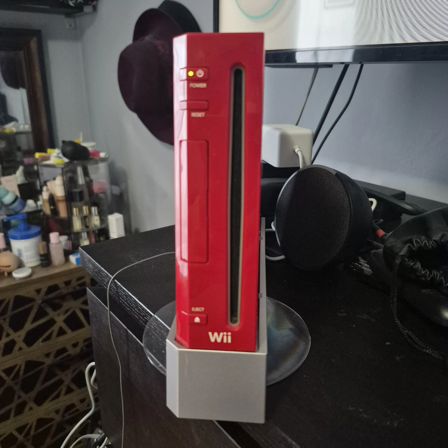 Boxed Red Nintendo Wii (Special Edition) + 14 Games - photo 3