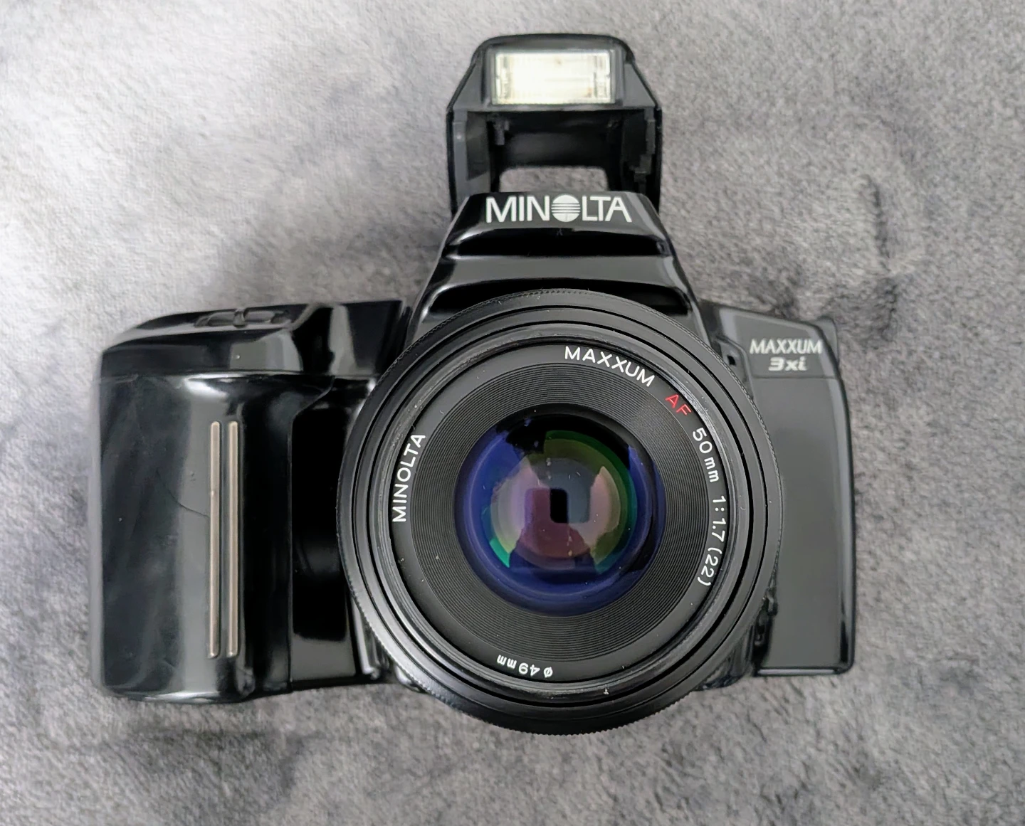 Minolta Maxxum 3xi 35mm Film Camera with 50mm Lens
