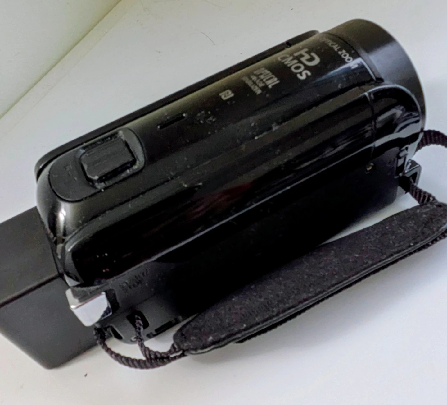 Canon VIXIA HF R70 HD Camcorder - photo 5