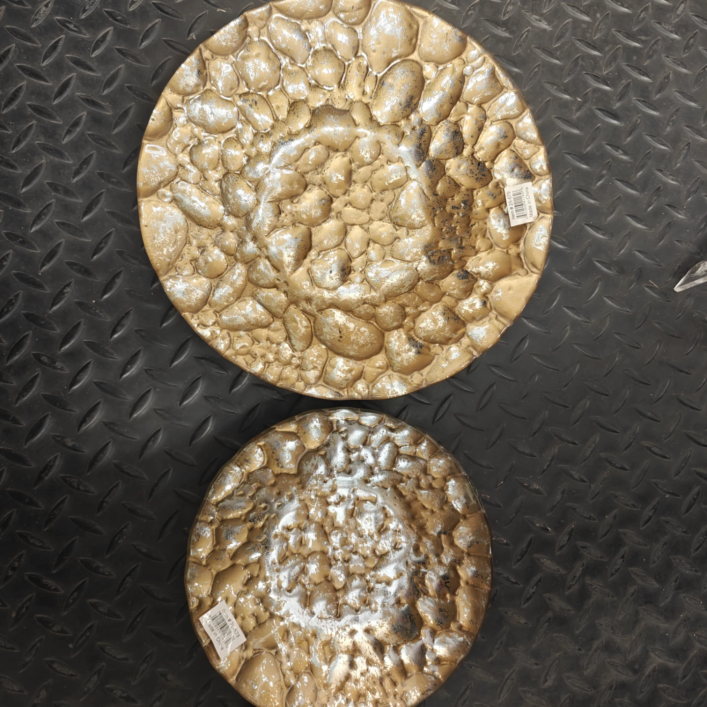 Textured Decorative Plate - photo 3