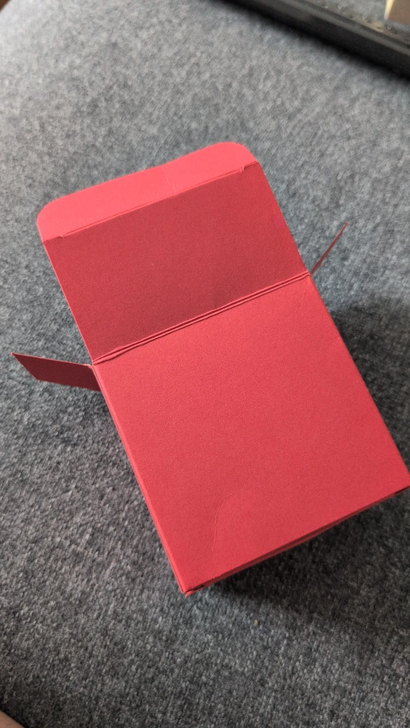 Red Gift Box - photo 3