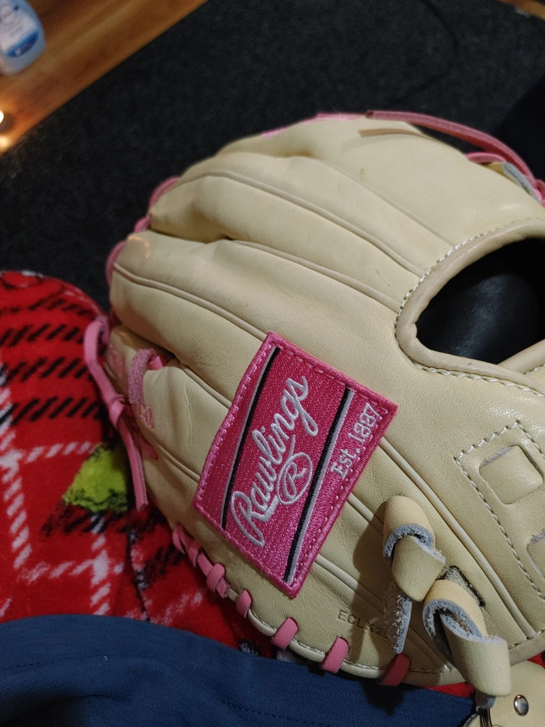 Heart of the Hide Softball Glove 12" - photo 3
