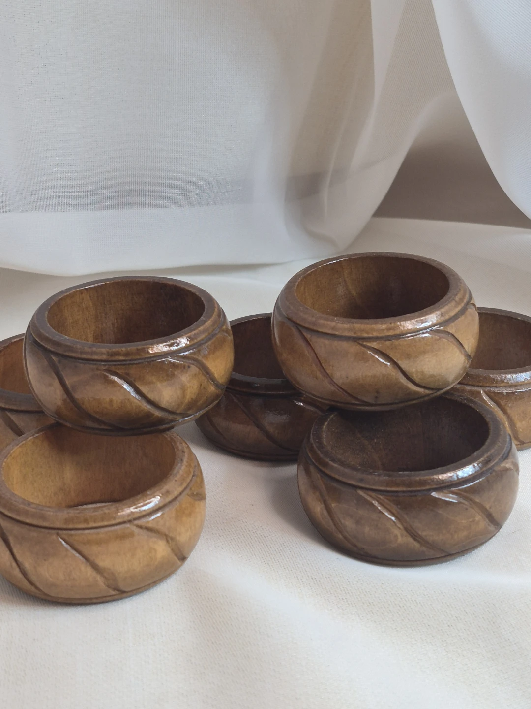 Set of 7 Wooden 1 3/4" x 1" Napkins Rings Etc. DECOR - photo 2