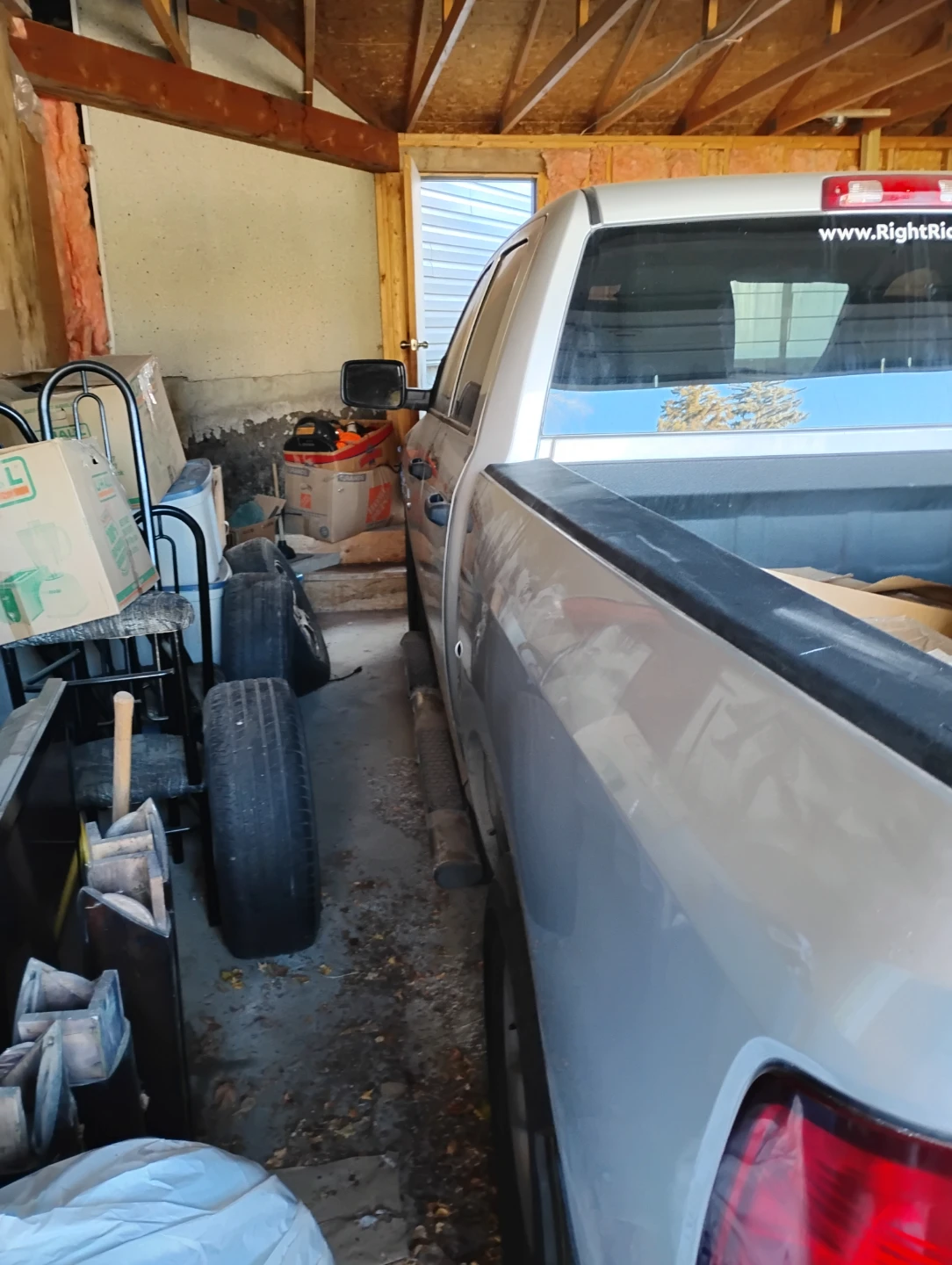 Dodge Ram 1500 Pickup Truck - photo 2