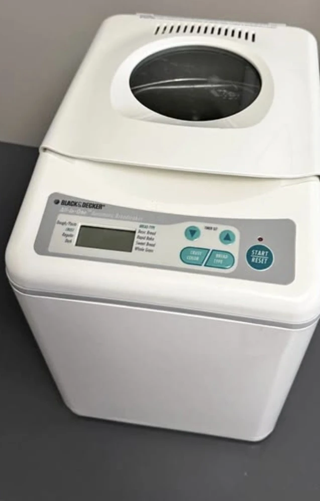Black & Decker 2-Slice Automatic Breadmaker