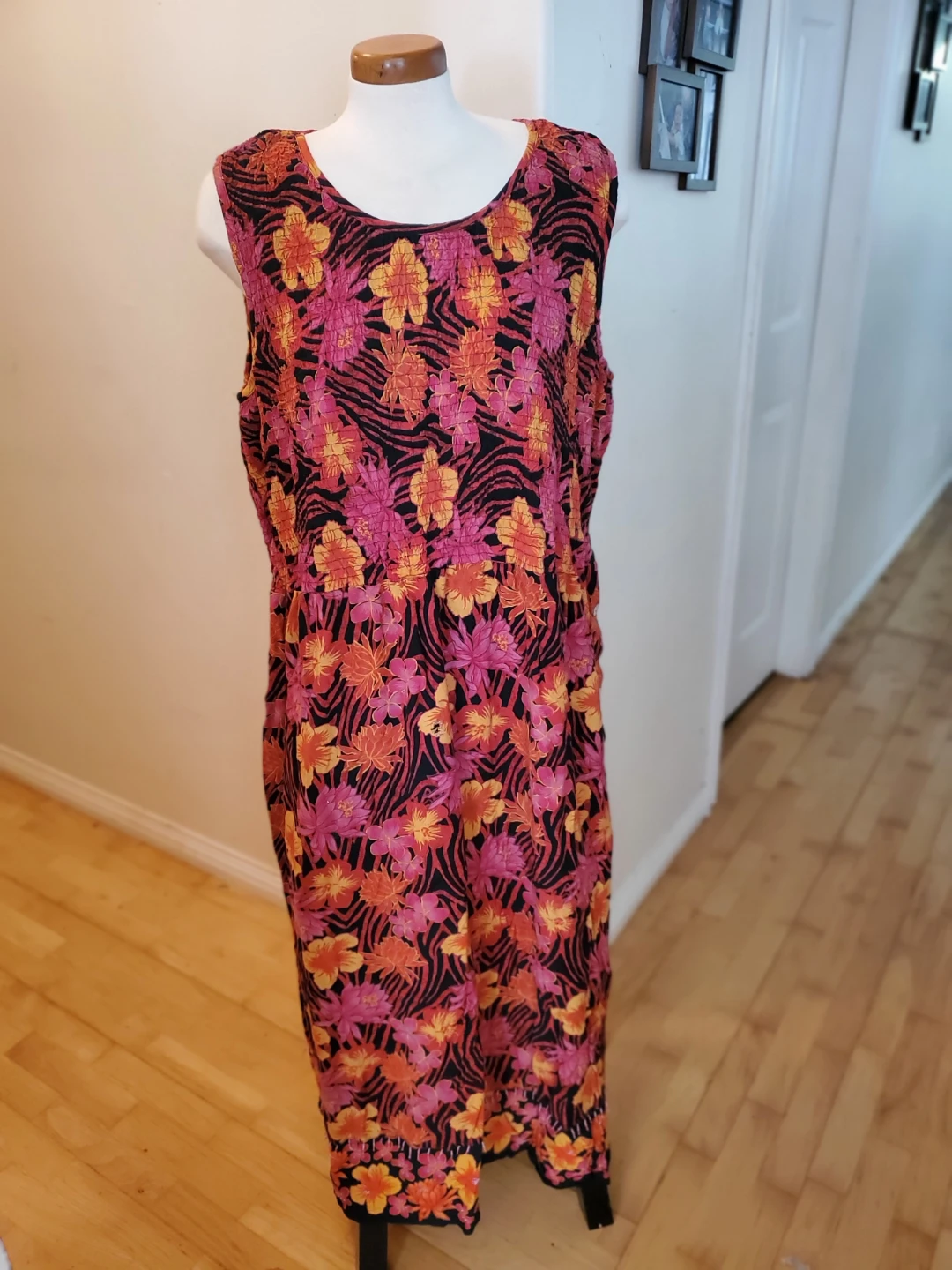 Ladies Dress - photo 4