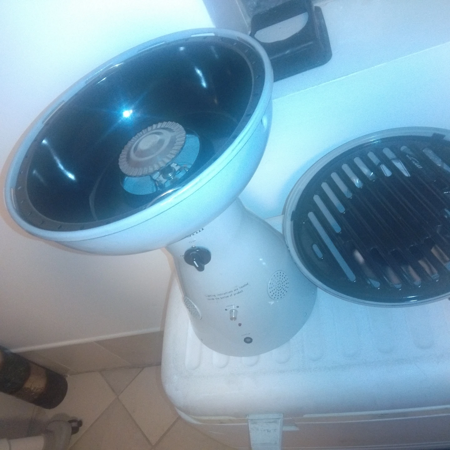 Small propane grill - photo 2