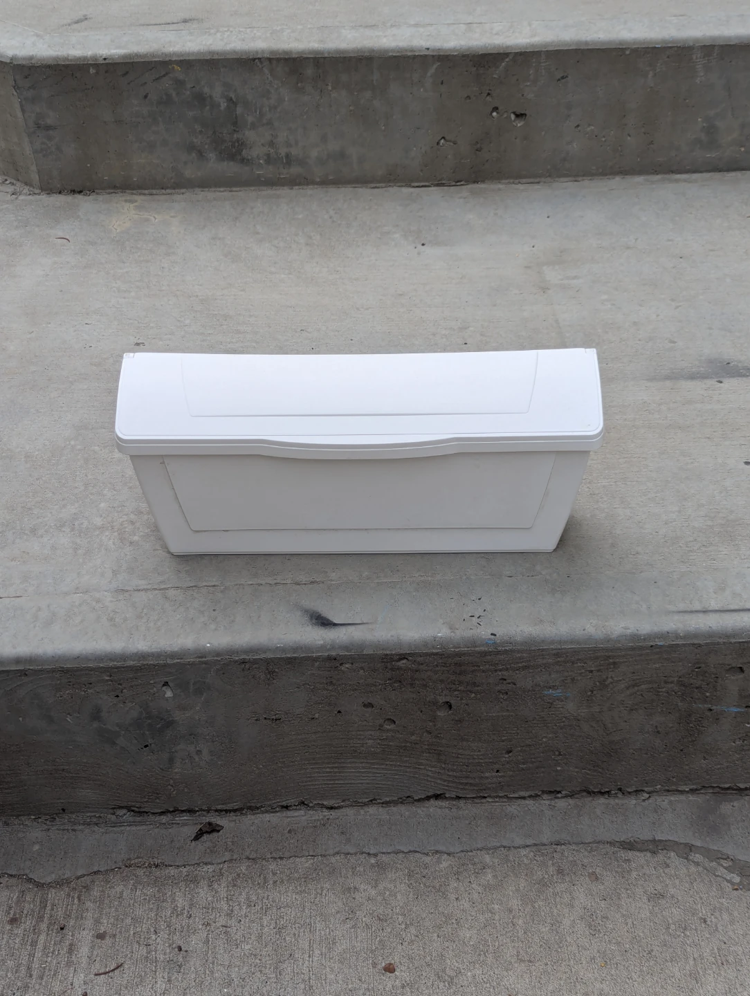Pro-DF White Plastic Mailbox w/Wall Mount BNWT - photo 3
