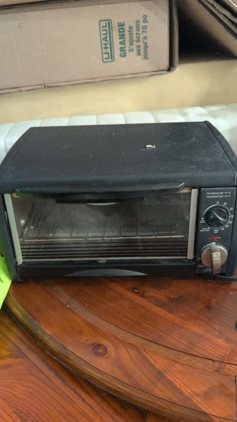 Black Toaster Oven