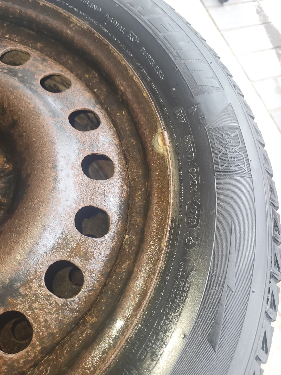 MICHELIN   four X-Ice winter tires, size 225/65R17 - photo 3