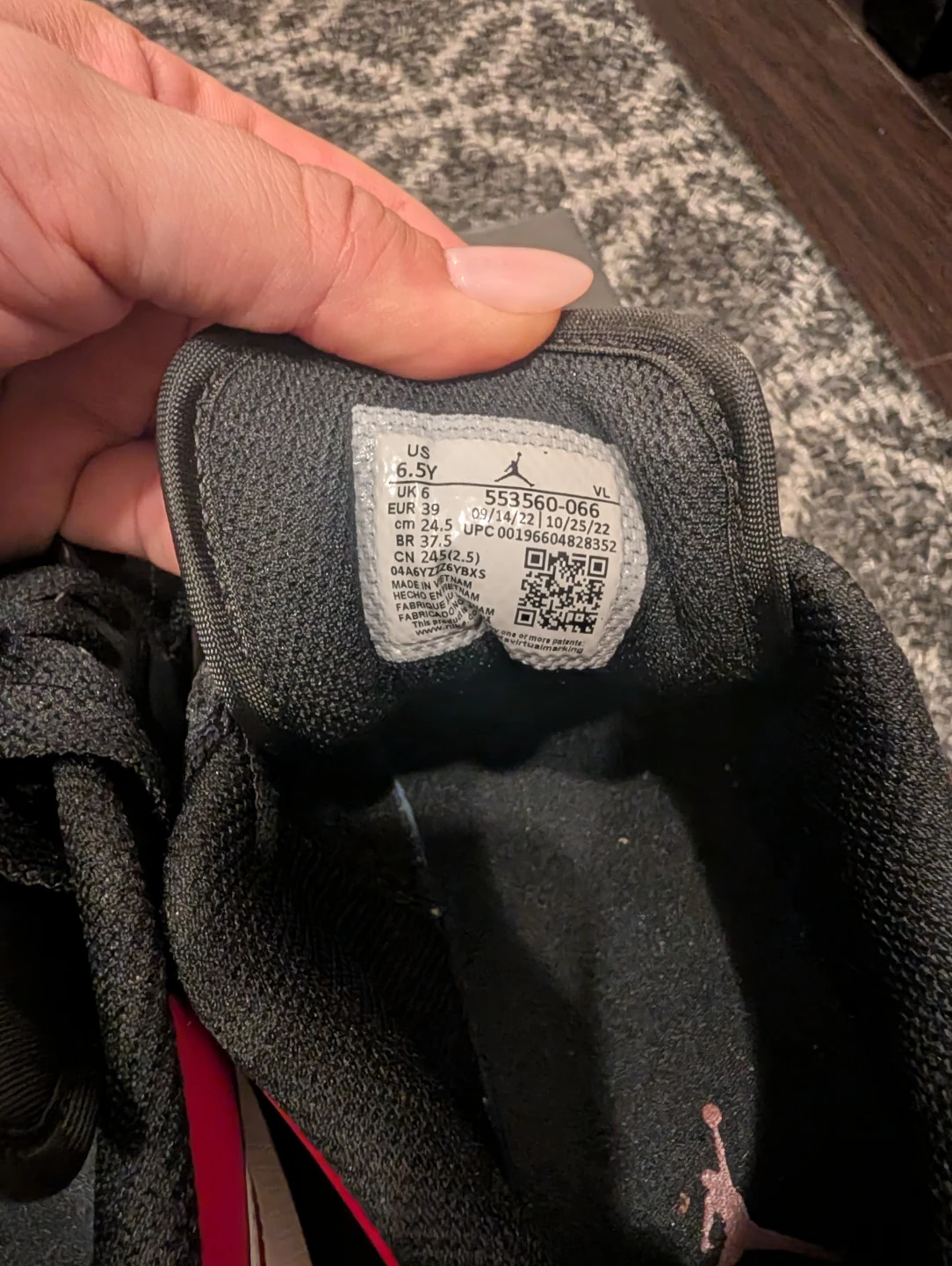 Air Jordan 1 Low (GS) Black/Gym Red-White - photo 4