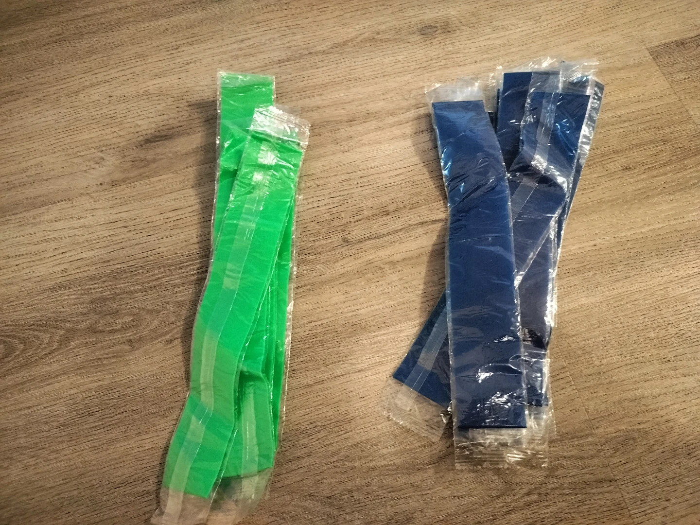 5 Green Light Resistance and 9 Blue Medium Resistance Bands.