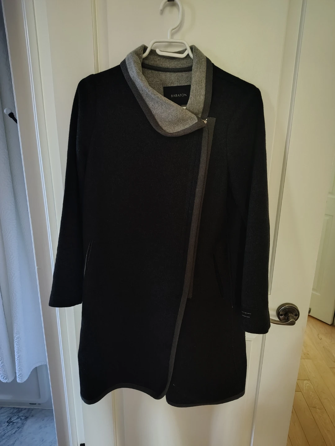 Vintage Aritzia Babaton Coat Size XS (Fits like a Small)