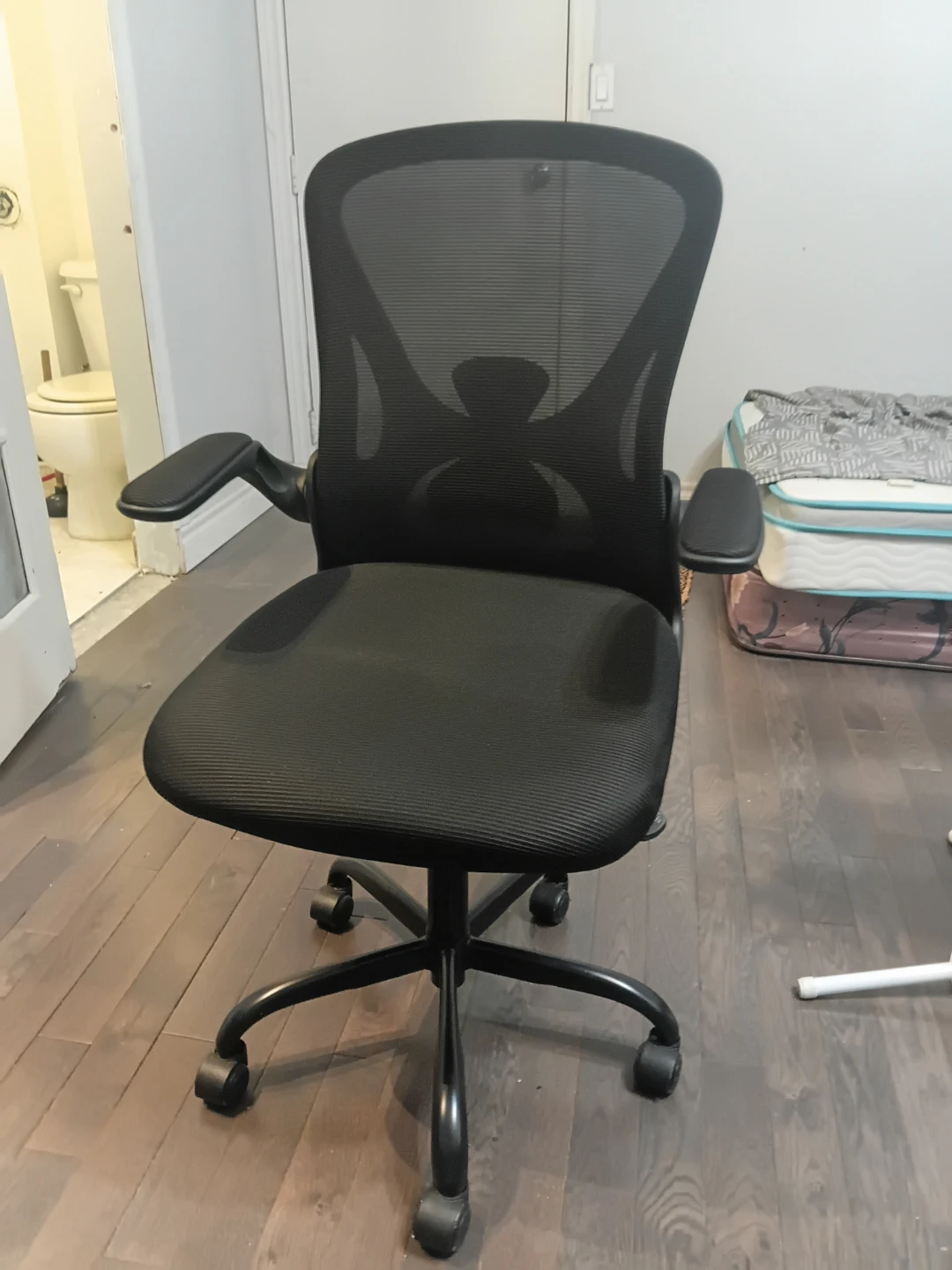 Black Office Chair - photo 2