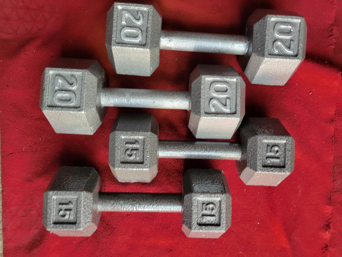 SETS OF 20s and 15s  HEXHEAD DUMBBELLS TOTAL 70LBs 1
