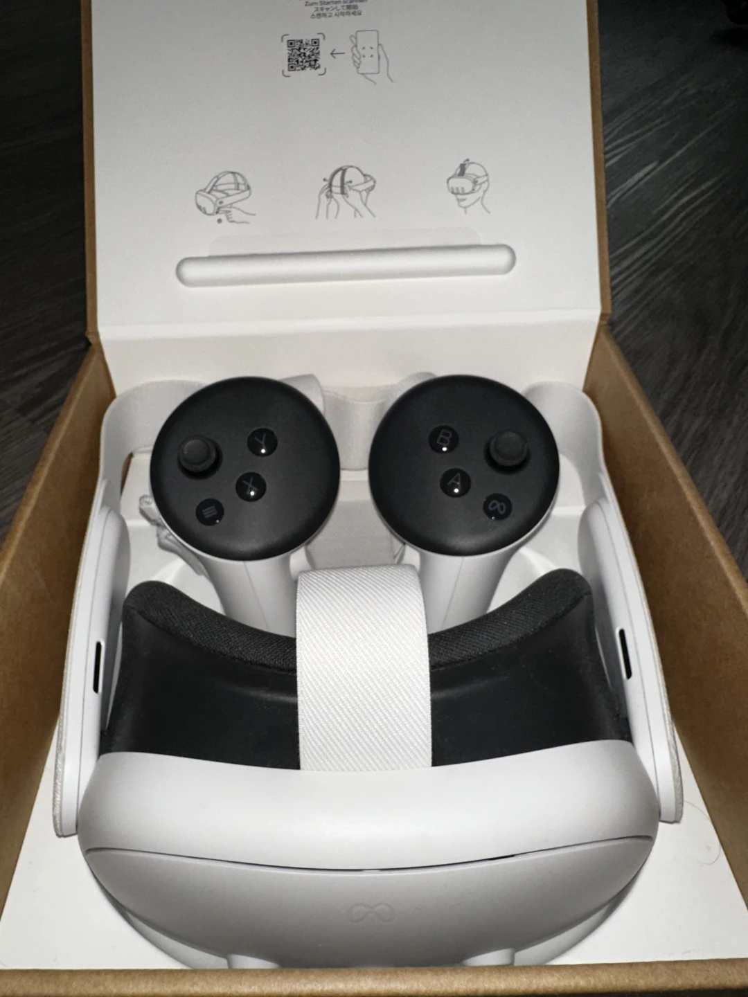 Meta Quest 2 VR Headset - photo 5