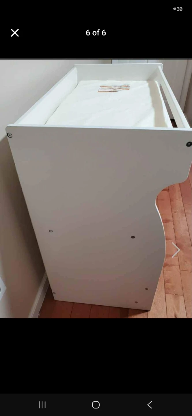 White Changing Table with Shelves delta brand - photo 3