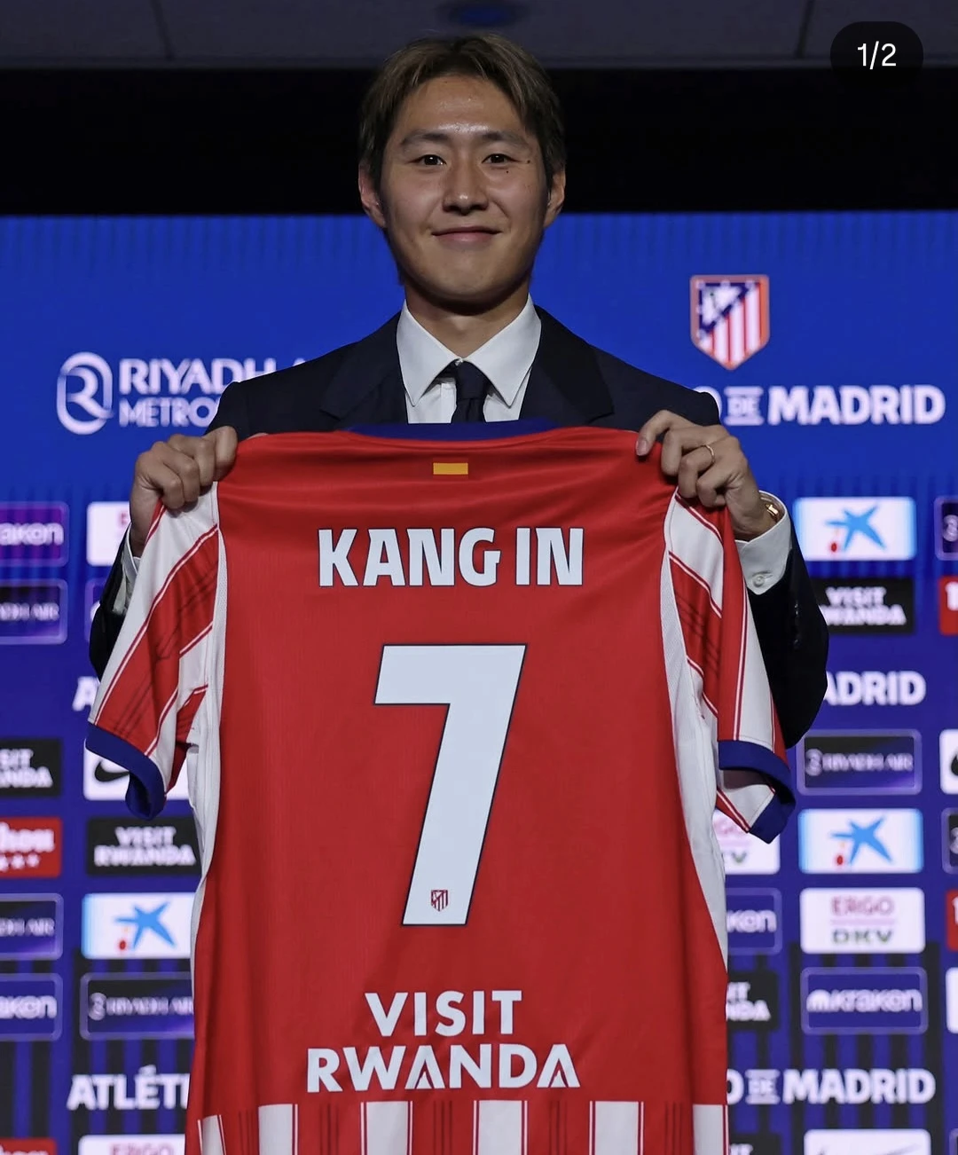 Kang in #7 Atletico Madrid jersey - photo 2