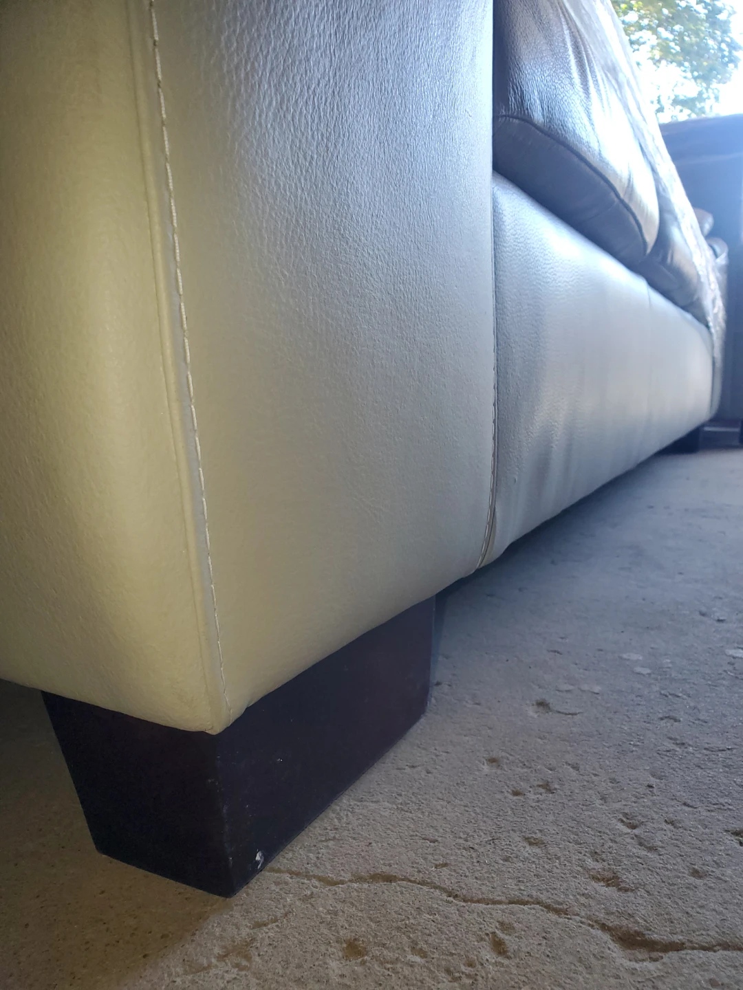 Pale Grey Leather Loveseat - photo 3
